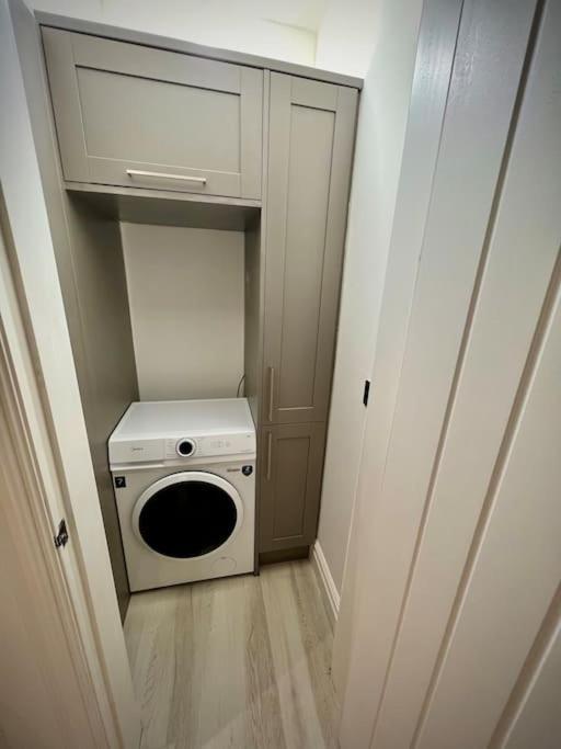 Contemporary Flat In Prime Centre Appartement